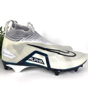 NIKE Alpha Menace Elite 3 Mid Football Cleats 11.5